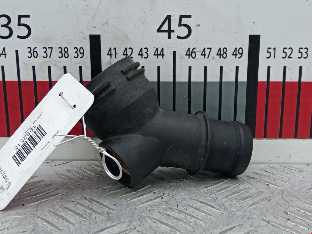 Тройник системы охлаждения VOLKSWAGEN Caddy III 2004-2015