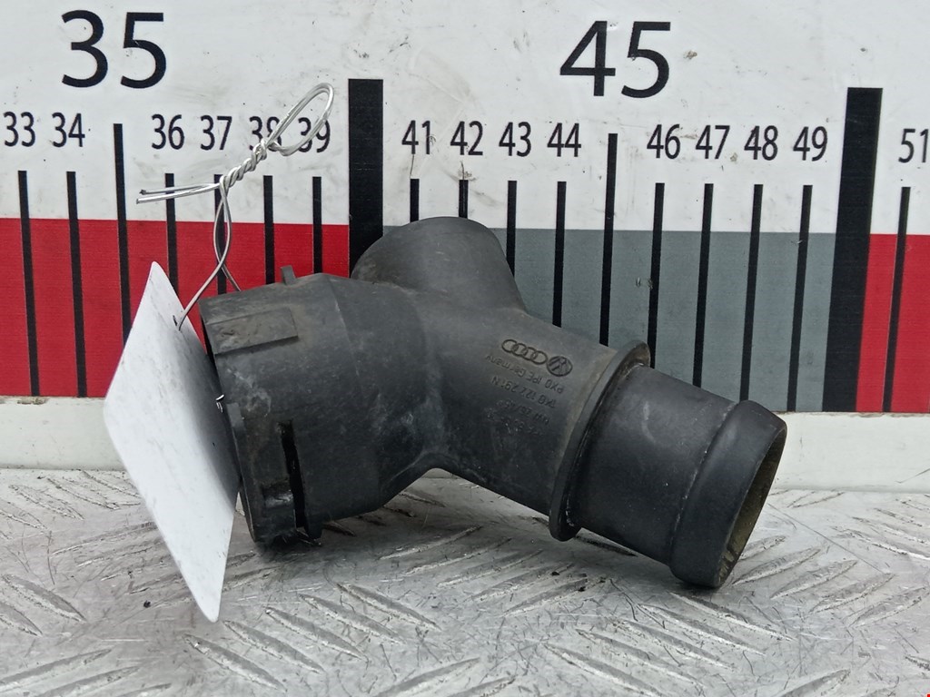 Тройник системы охлаждения VOLKSWAGEN Caddy III 2004-2015