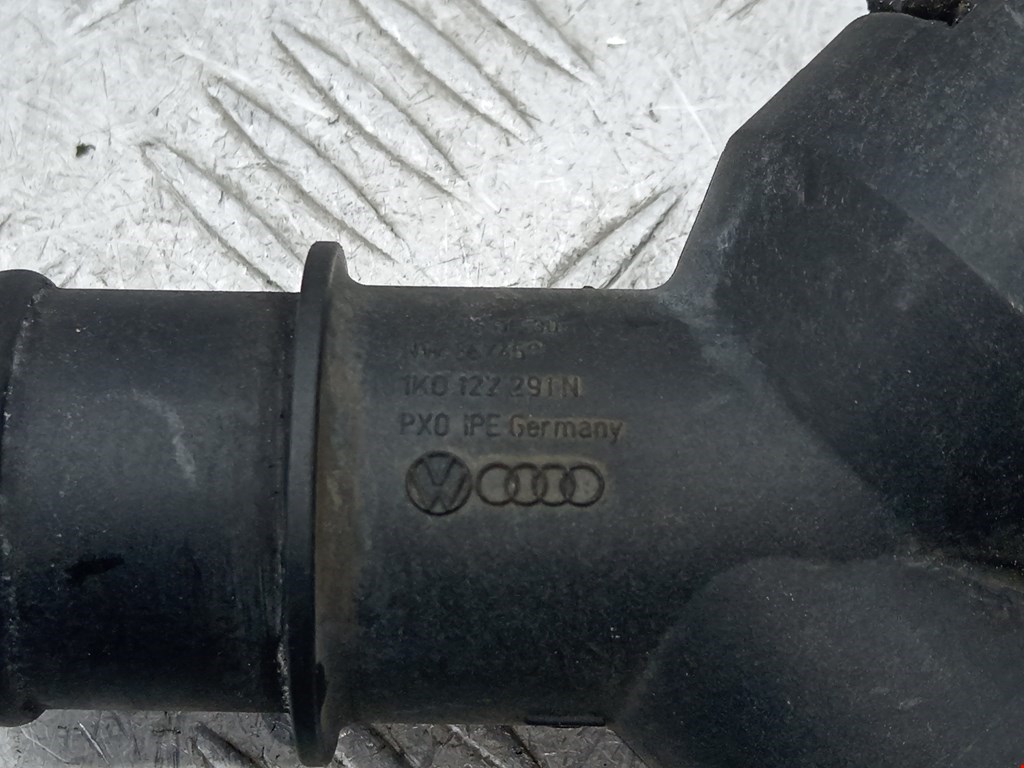 Тройник системы охлаждения VOLKSWAGEN Caddy III 2004-2015