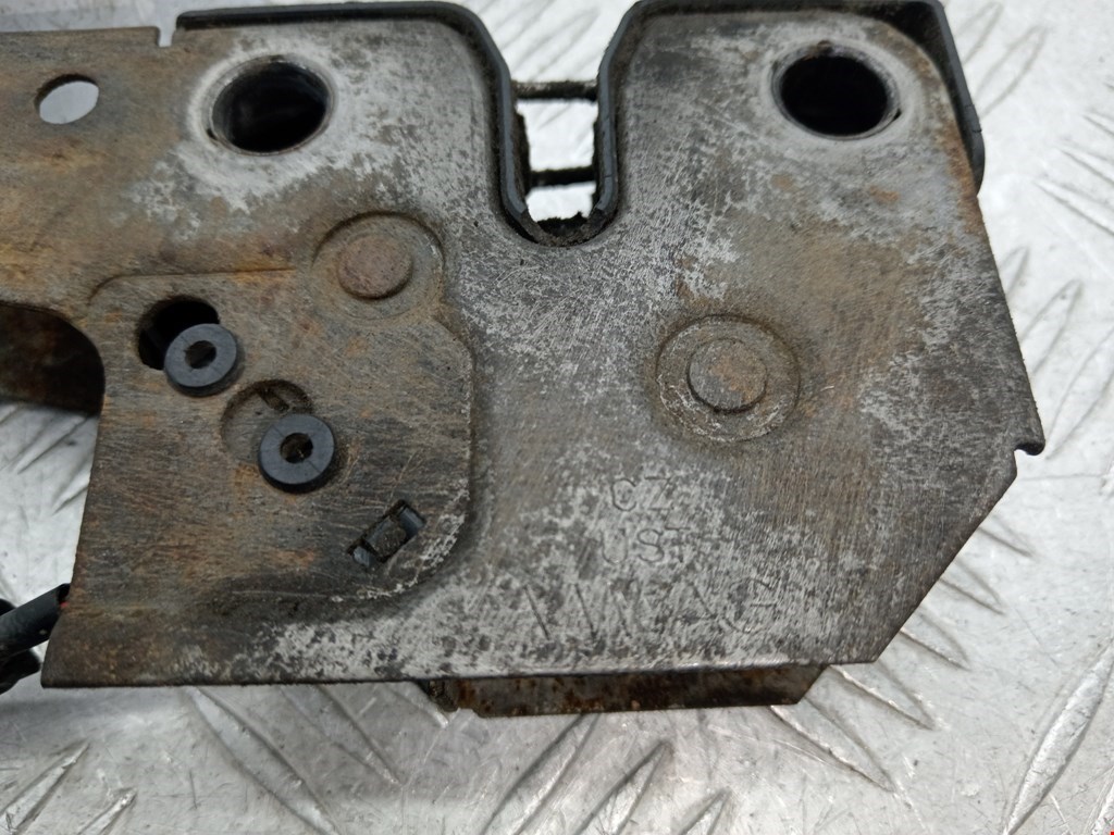 Замок капота VOLKSWAGEN Caddy III 2004-2015