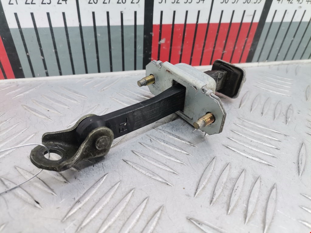 Ограничитель открывания двери SUBARU Legacy 1998-2004