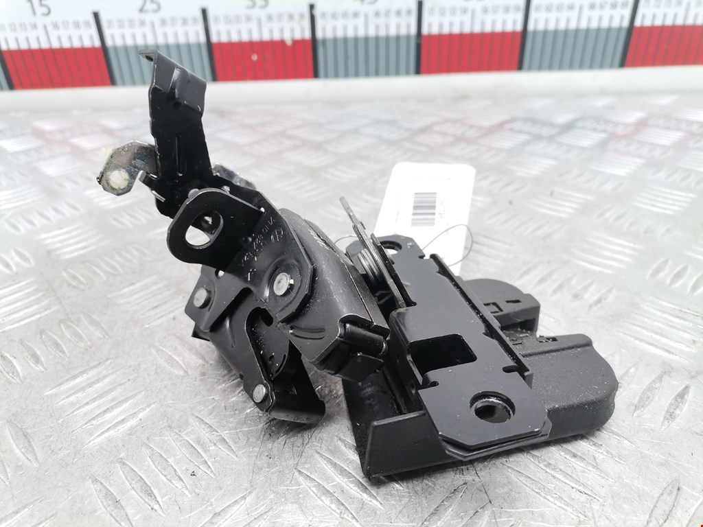 Замок двери распашной левой Volkswagen Transporter (T5) (2003-2015)