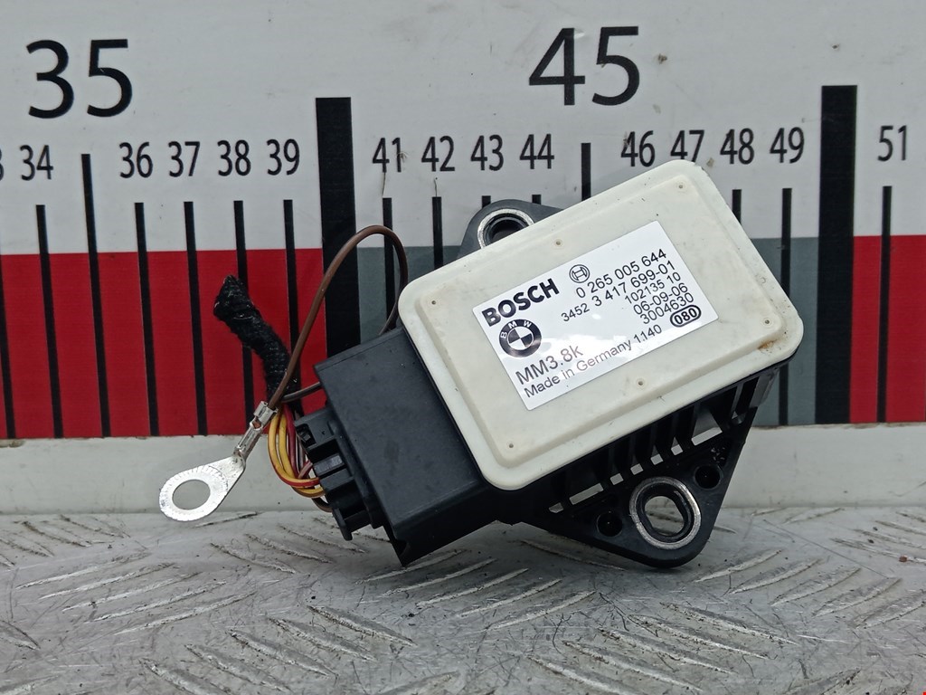 Датчик ускорения (курсовой устойчивости уровня оборотов) BMW X3 (E83) (2003-2010)