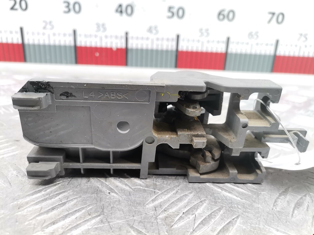 Ручка дверная задняя внутренняя левая TOYOTA Hilux VII AN10 AN 20 AN30 2005-2015