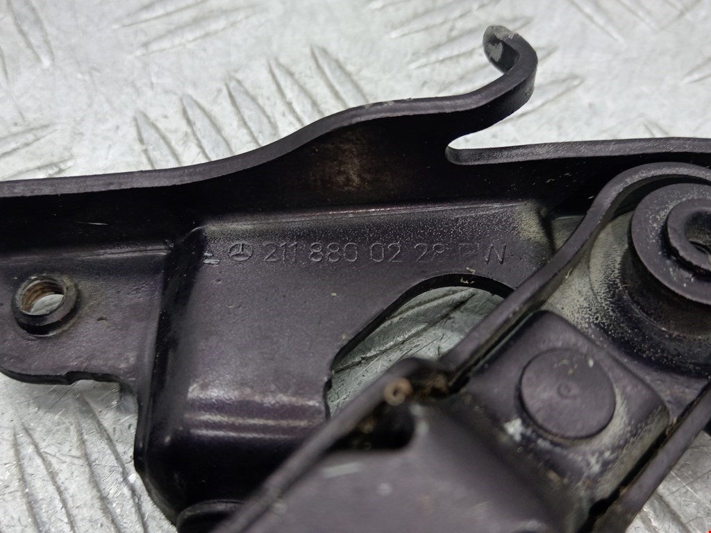 Петля капота левая/правая MERCEDES-BENZ E-Class W211, S211 2002-2009