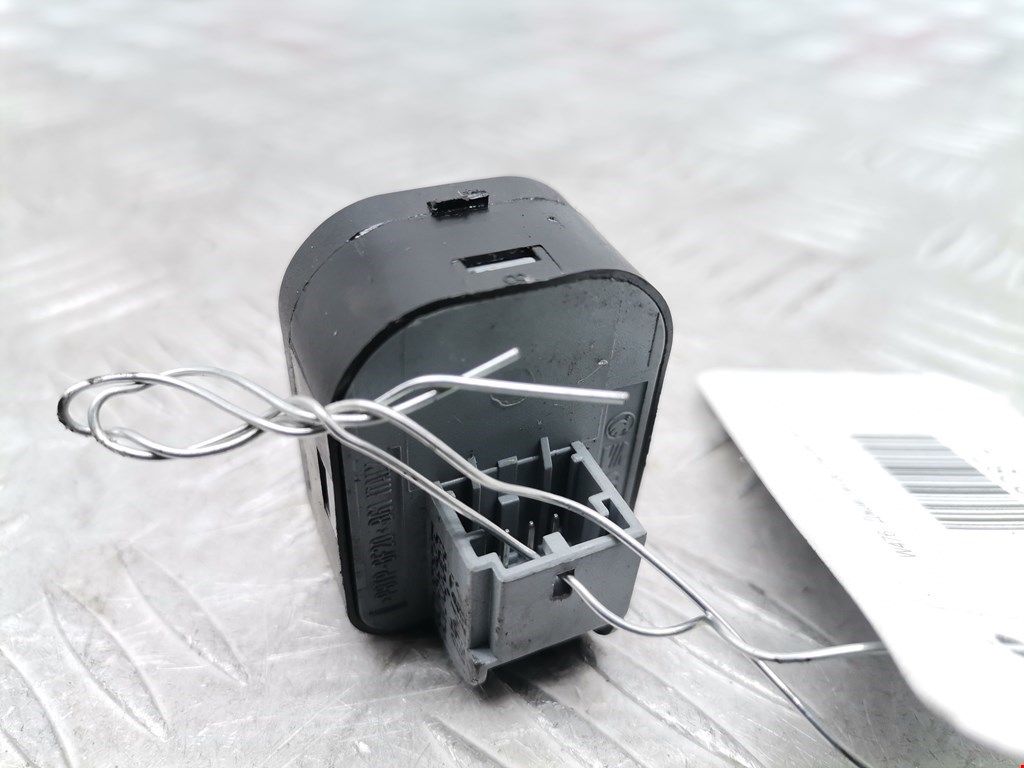 Блок управления зеркалами AUDI A3 8P 2003-2013