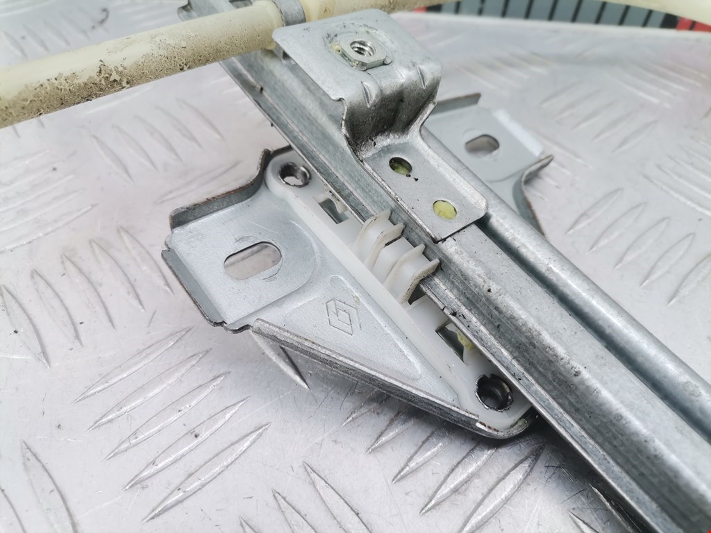 Стеклоподъемник задний правый RENAULT Megane I 1996-2002