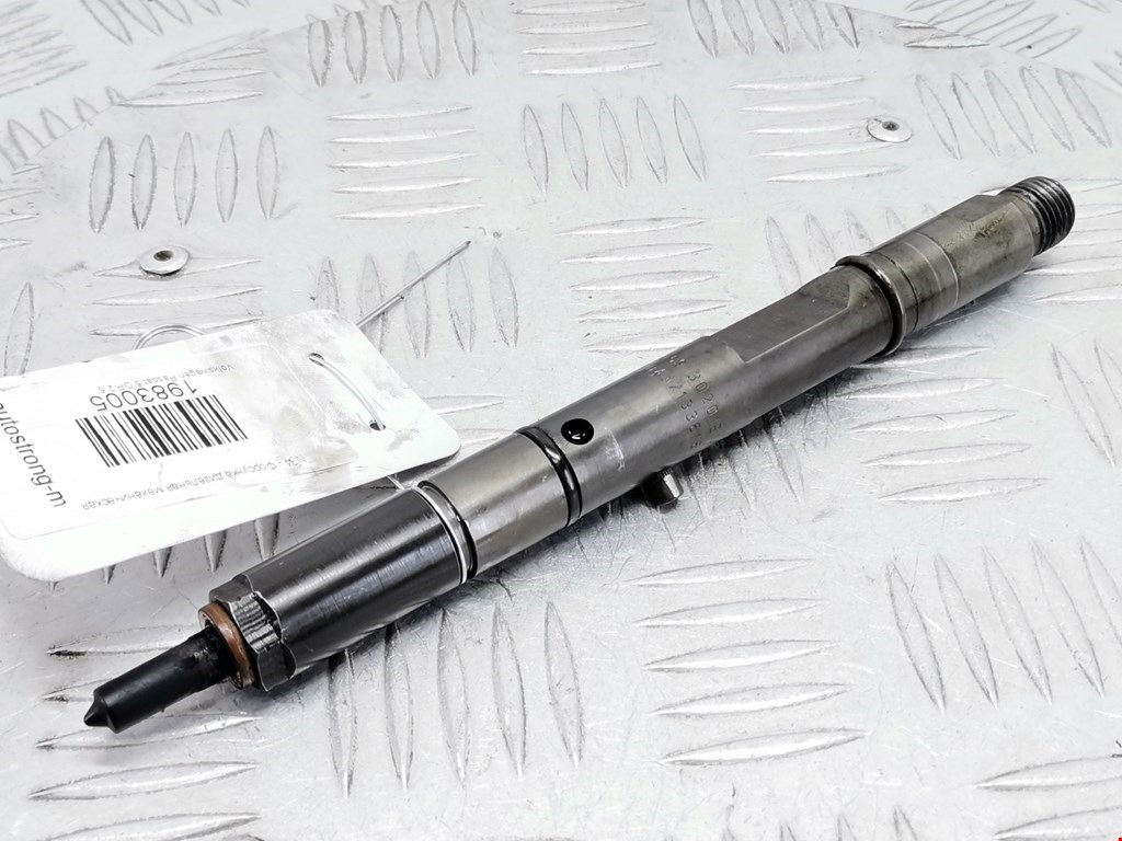 Форсунка дизельная механическая Volkswagen Passat 5 GP (2000-2005)