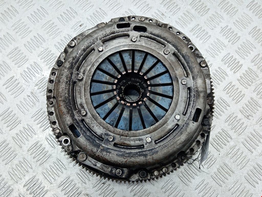 Маховик (демпфер сцепления) VOLKSWAGEN Tiguan 2007-2018