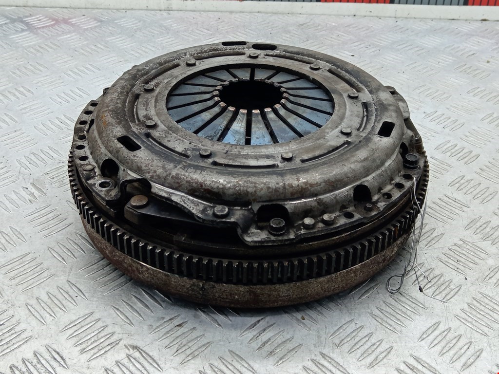 Маховик (демпфер сцепления) VOLKSWAGEN Tiguan 2007-2018