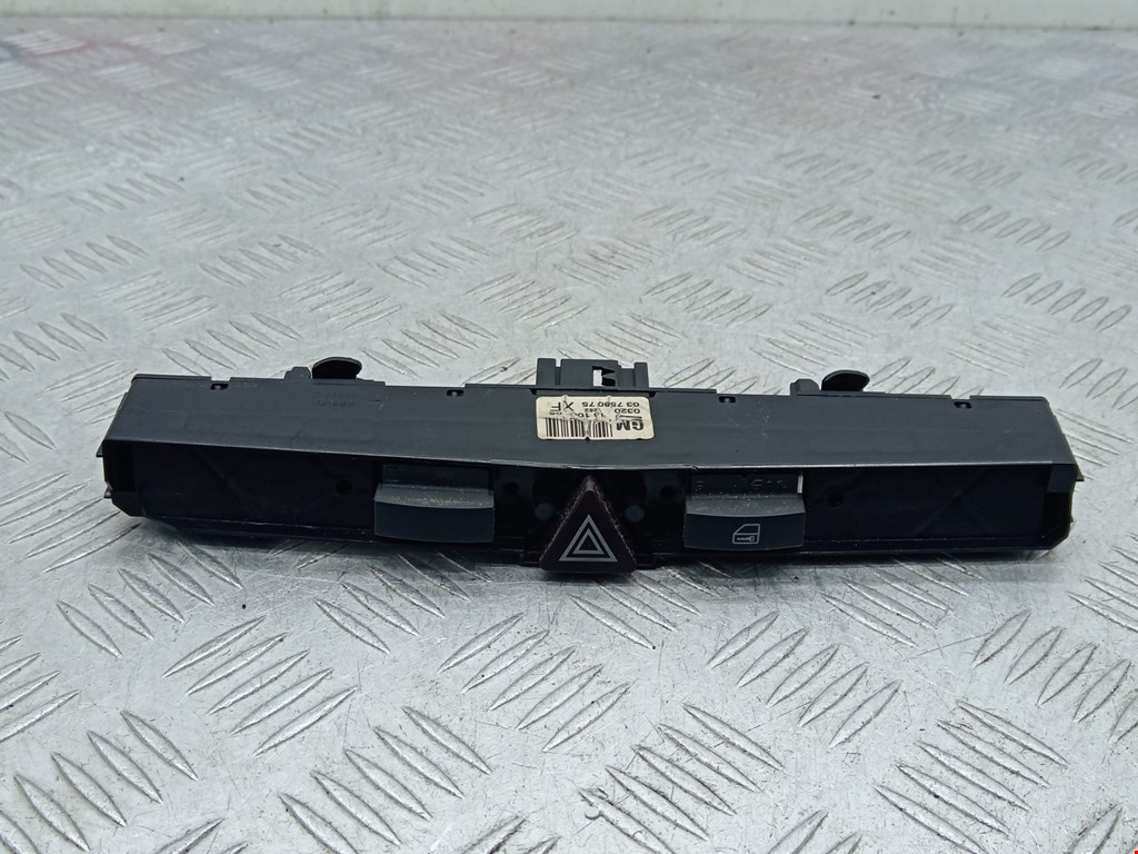 Кнопка аварийной сигнализации (аварийки) OPEL Zafira B 2005-2012