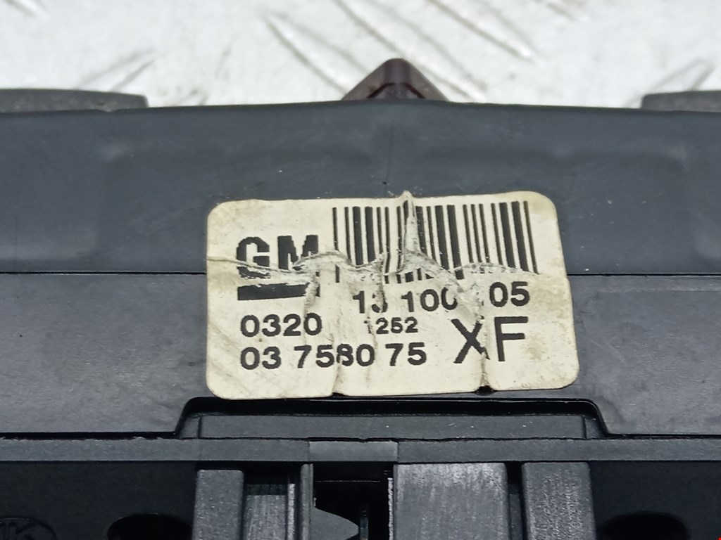 Кнопка аварийной сигнализации (аварийки) OPEL Zafira B 2005-2012