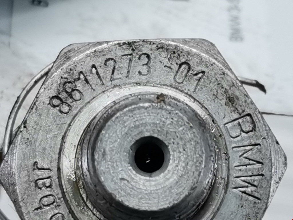 Датчик давления масла BMW 3er F30/F31/F80 2011-2019