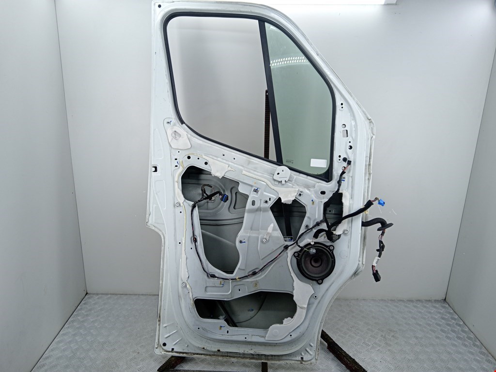 Дверь передняя левая RENAULT Master 2010-н.в.