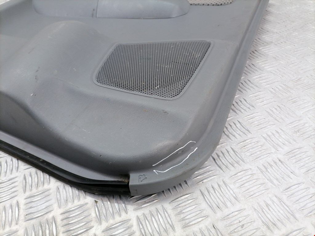 Обшивка двери задняя левая TOYOTA Hilux VII AN10 AN 20 AN30 2005-2015