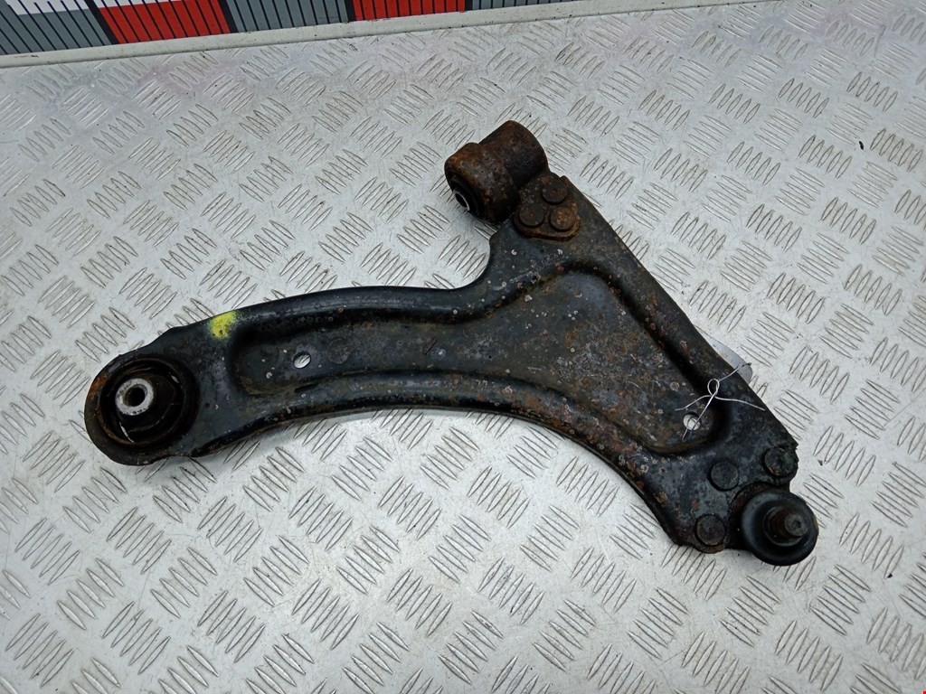 Рычаг передний правый OPEL Corsa C 2000-2006