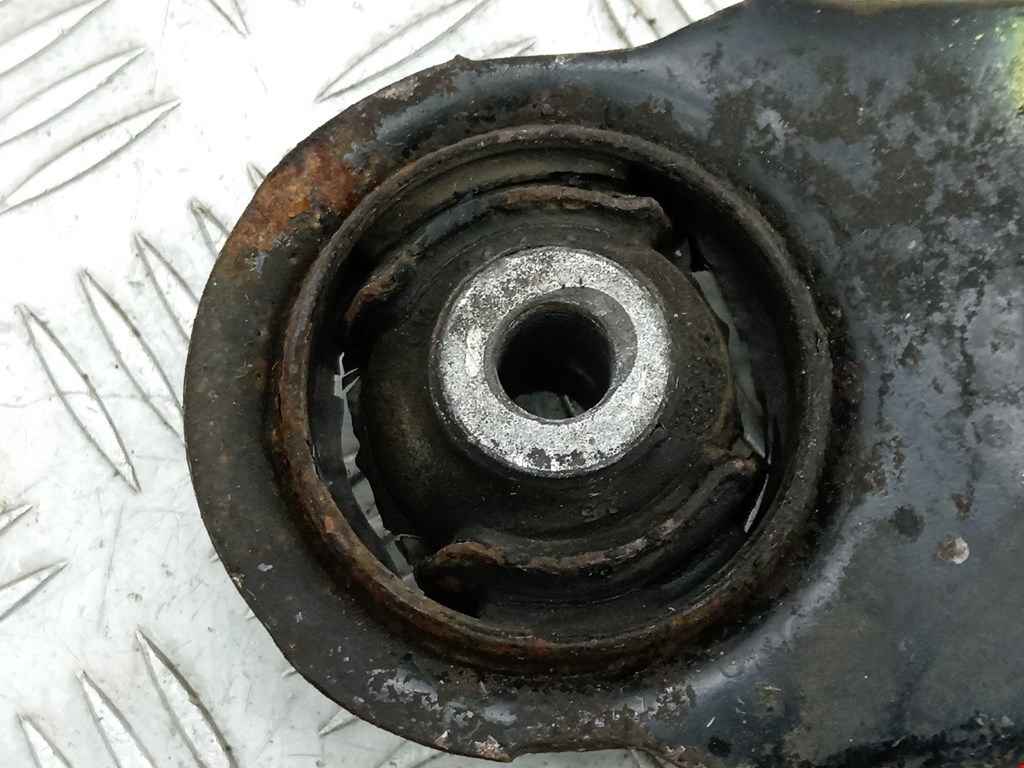 Рычаг передний правый OPEL Corsa C 2000-2006