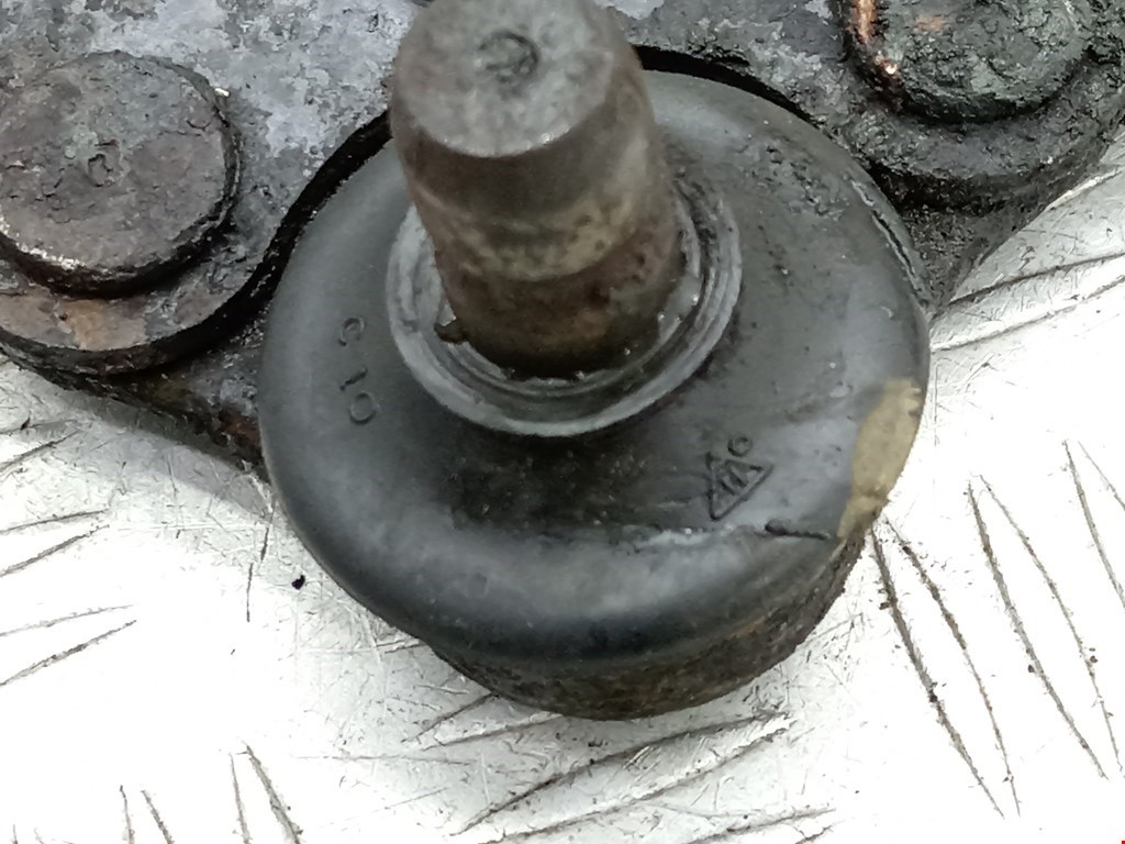 Рычаг передний правый OPEL Corsa C 2000-2006