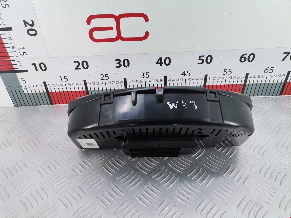 Панель приборов (щиток) VOLKSWAGEN Passat B6 2005-2011