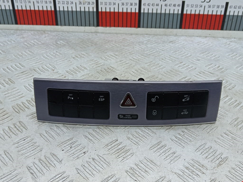 Блок кнопок MERCEDES-BENZ CLC-Class CL203 2008-2011