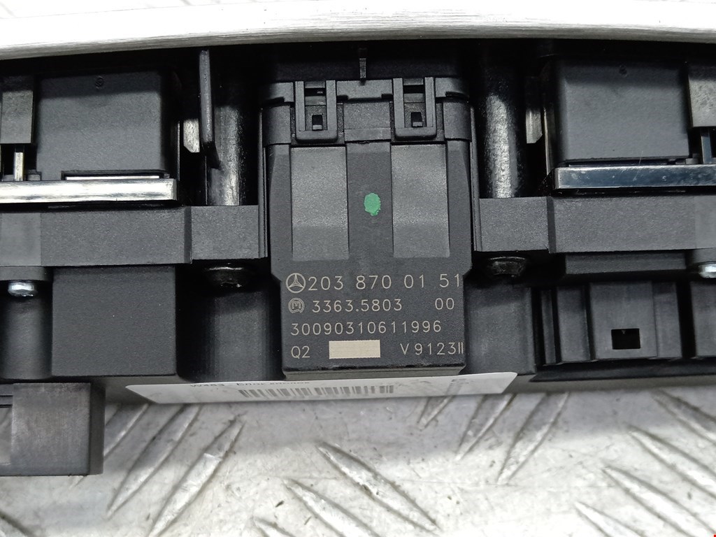 Блок кнопок MERCEDES-BENZ CLC-Class CL203 2008-2011