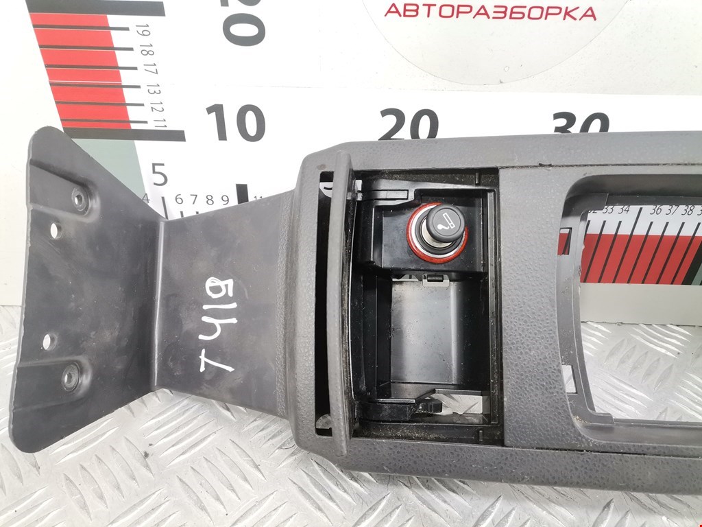 Консоль VOLKSWAGEN Polo IV 2001-2009