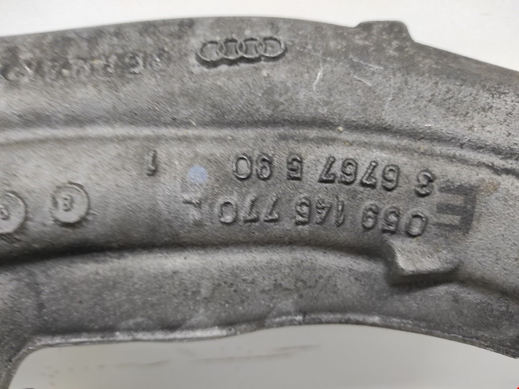 Коллектор впускной AUDI A4 B6 2001-2005