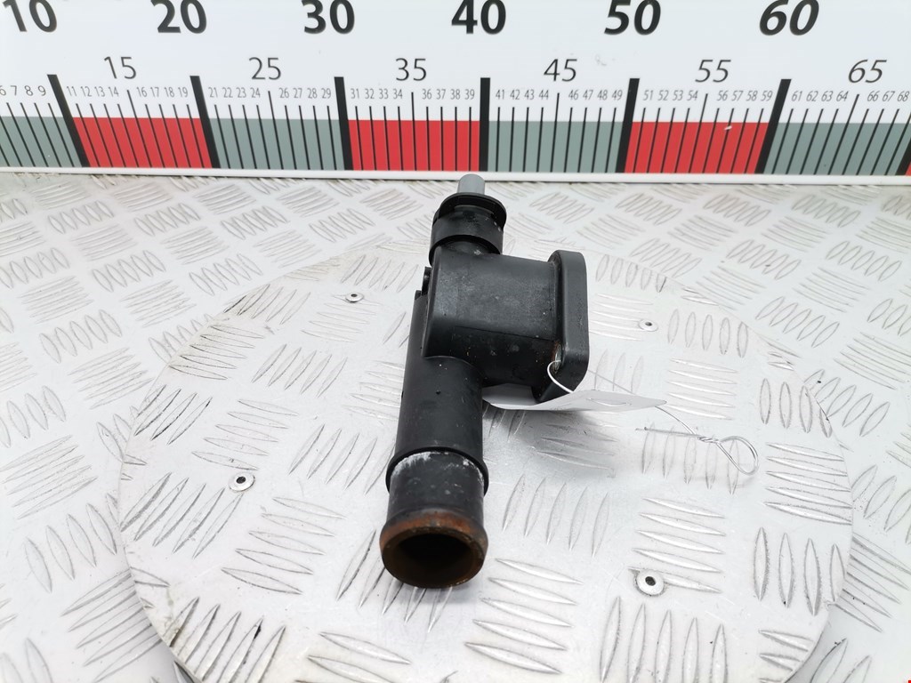 Тройник системы охлаждения VOLKSWAGEN Golf V 2003-2009