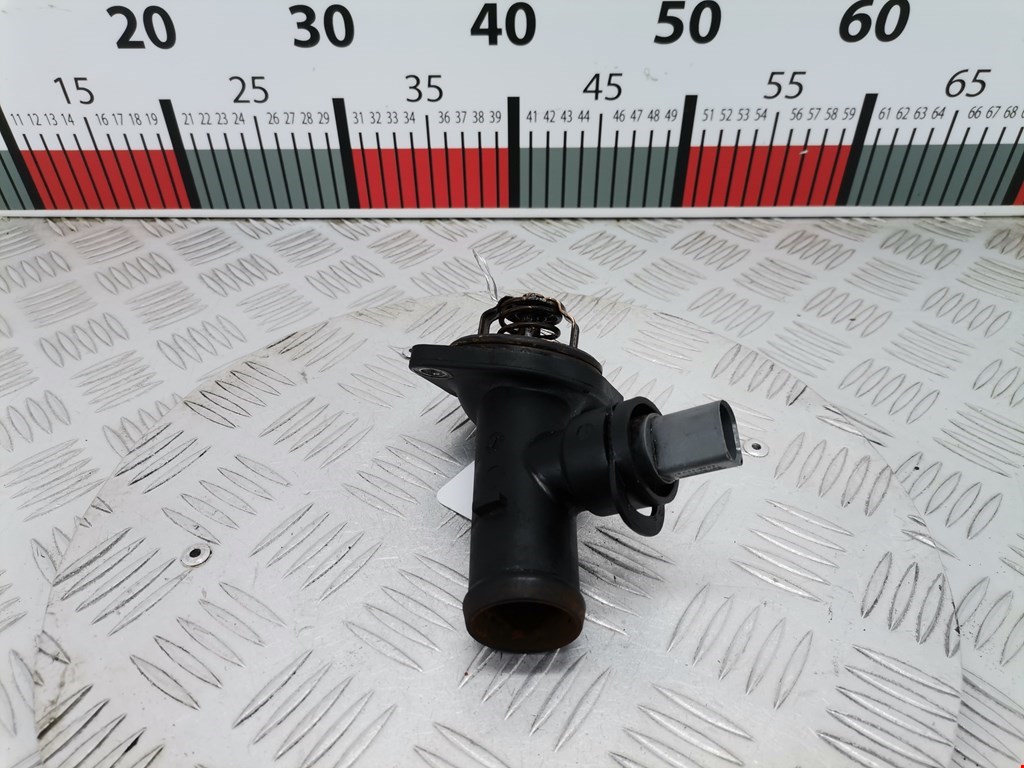 Корпус термостата VOLKSWAGEN Golf V 2003-2009