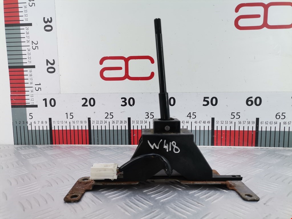 Кулиса (селектор) АКПП/МКПП в салоне MITSUBISHI Pajero IV 2006-2022