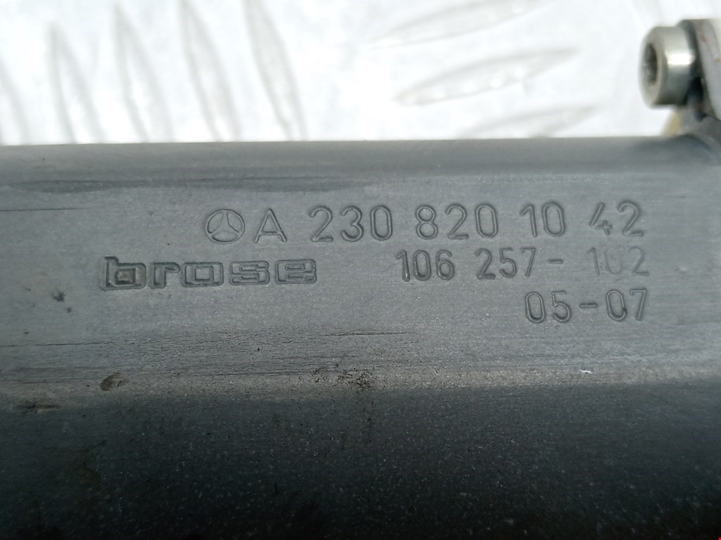 Стеклоподъемник передний левый MERCEDES-BENZ CLK-Class W209 2002-2009