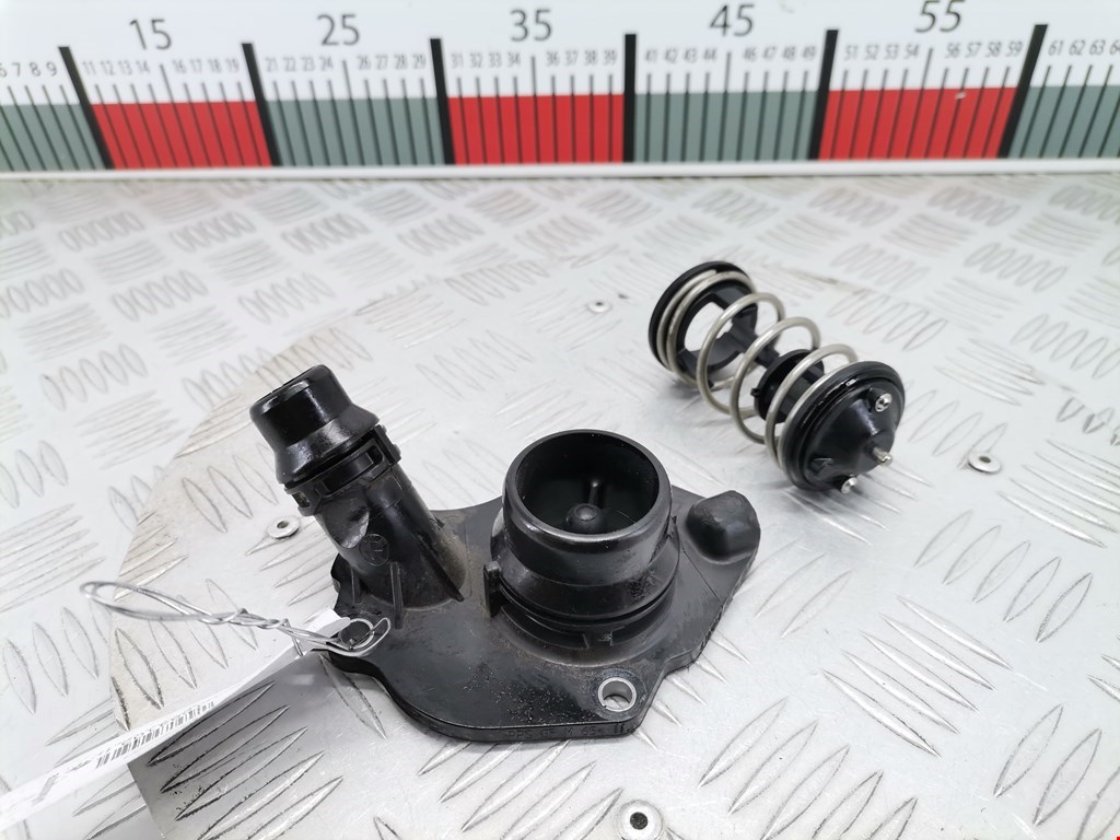 Корпус термостата BMW 5er 5 серия F10/F11/F07 2009-2017