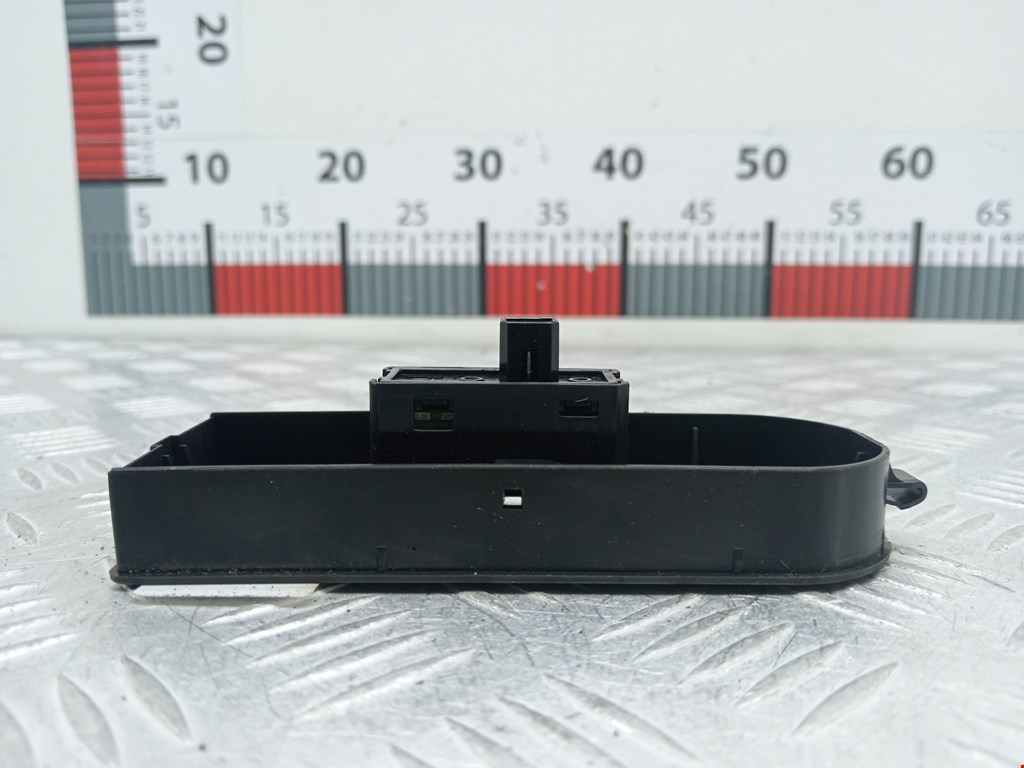 Кнопка стеклоподъемника OPEL Zafira B 2005-2012