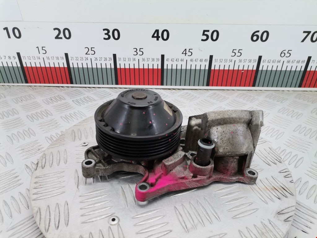 Насос водяной (помпа) BMW 5-Series (F07/F10/F11/F18) (2009-2017)