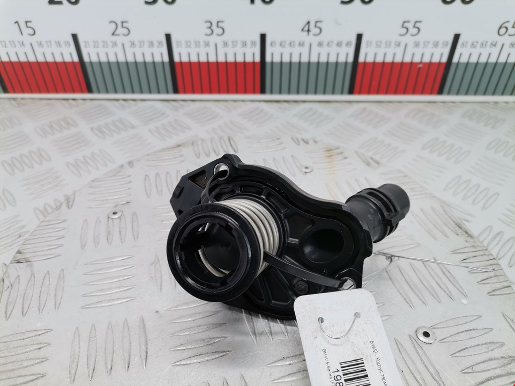Корпус термостата BMW 5er 5 серия F10/F11/F07 2009-2017