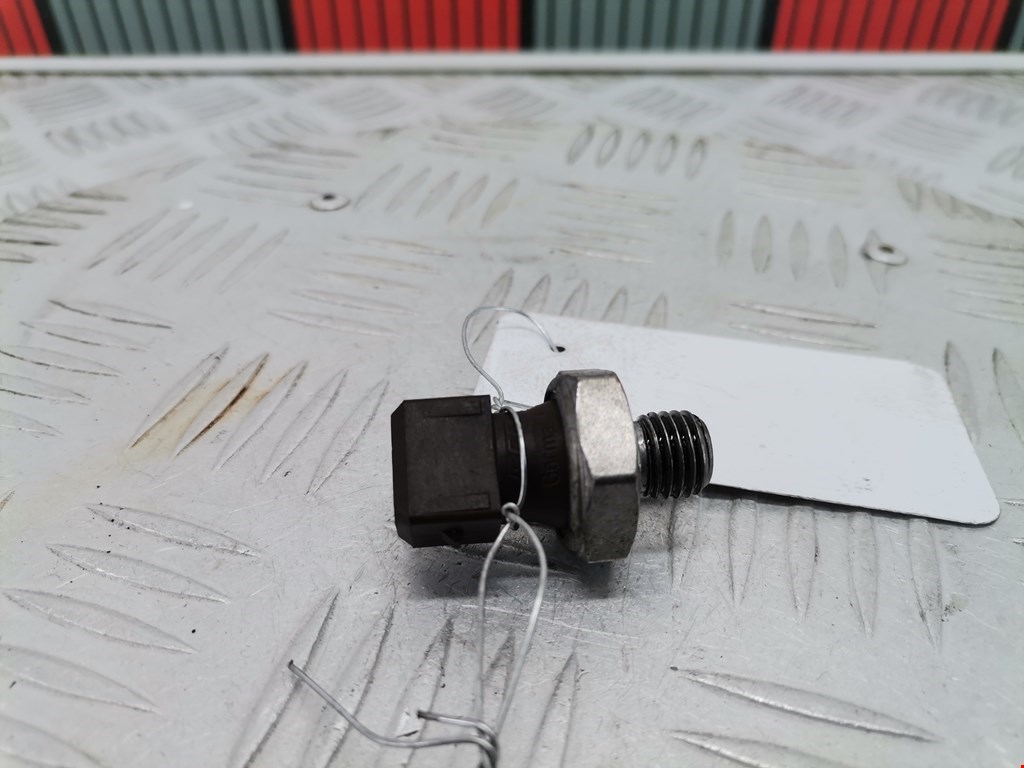 Датчик давления масла BMW 5er 5 серия F10/F11/F07 2009-2017