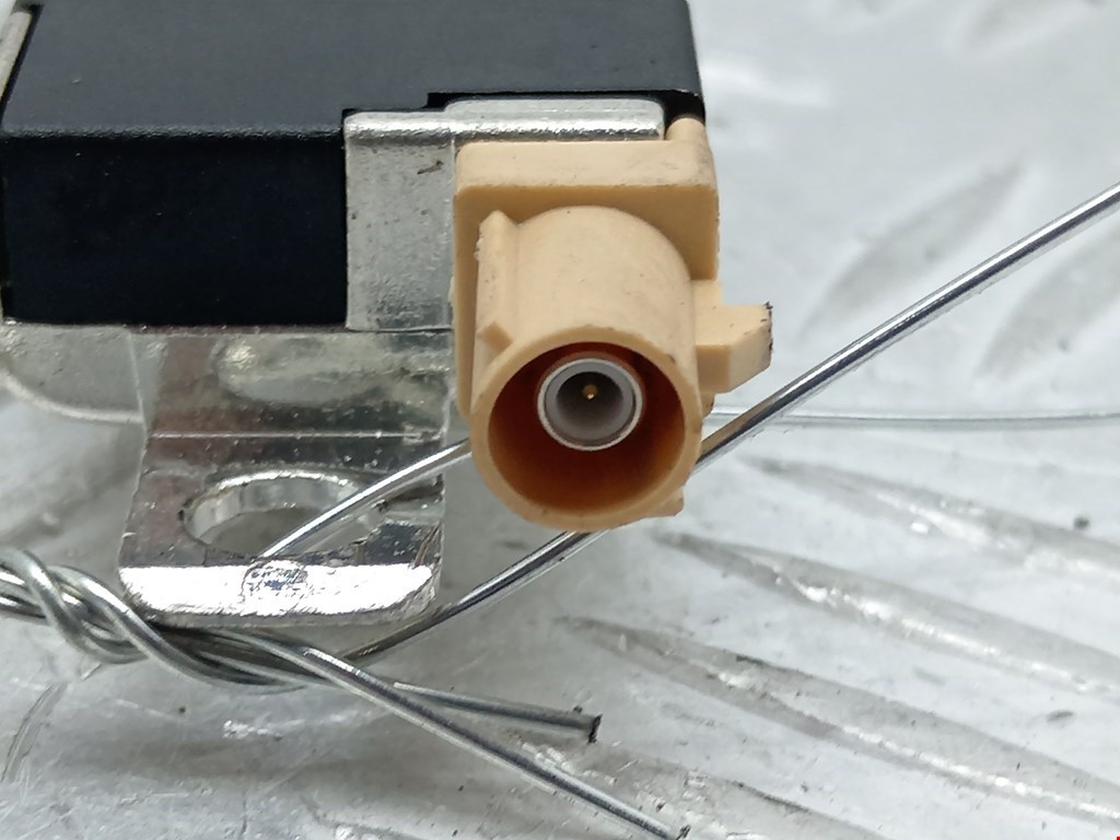 Усилитель антенны AUDI A3 8P 2003-2013