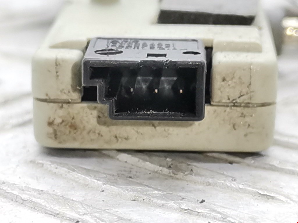 Усилитель антенны BMW X5 E53 1999-2006