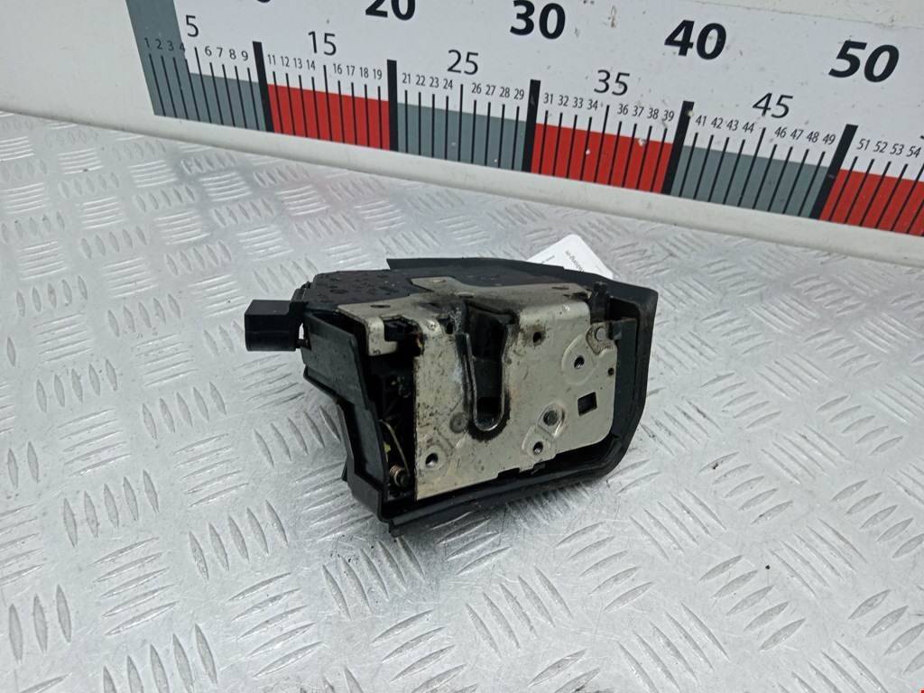Замок двери задней правой BMW X5 E53 1999-2006