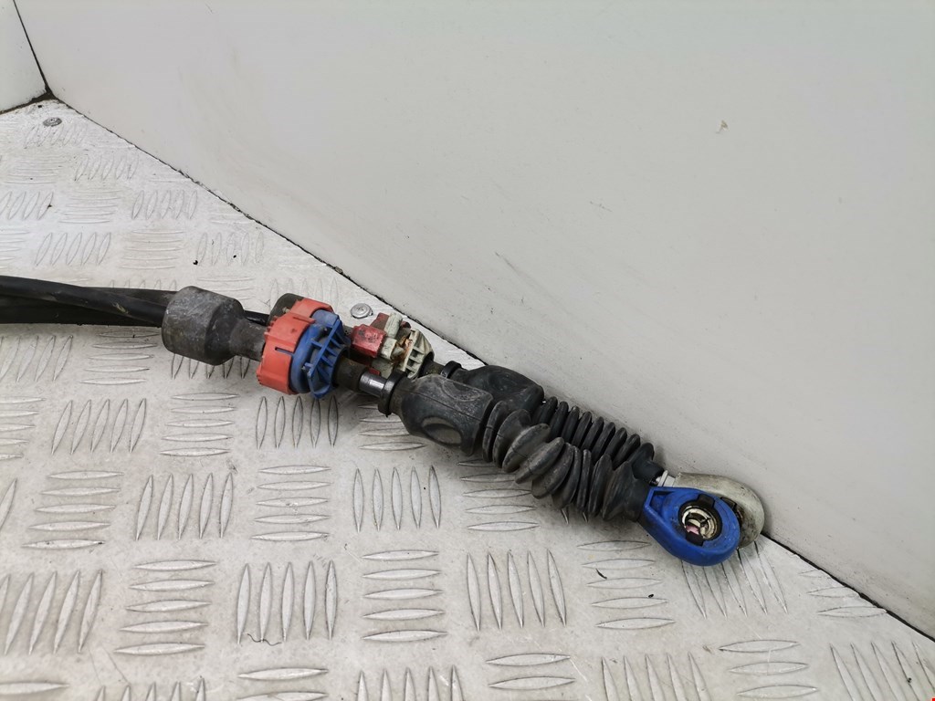 Кулиса (селектор) АКПП/МКПП в салоне KIA Cee'd II 2012-2018