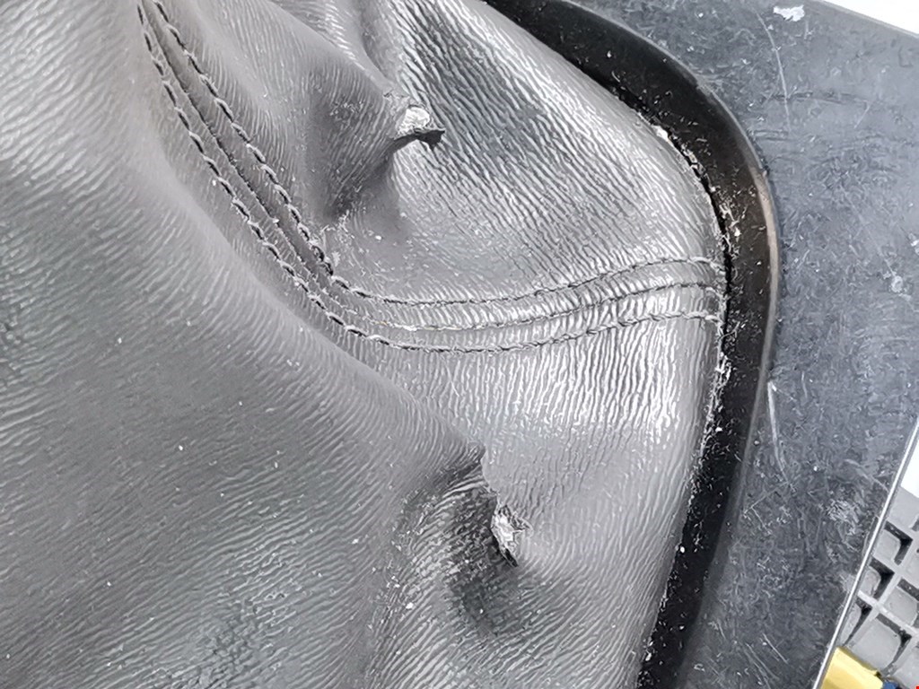 Кулиса (селектор) АКПП/МКПП в салоне KIA Cee'd II 2012-2018