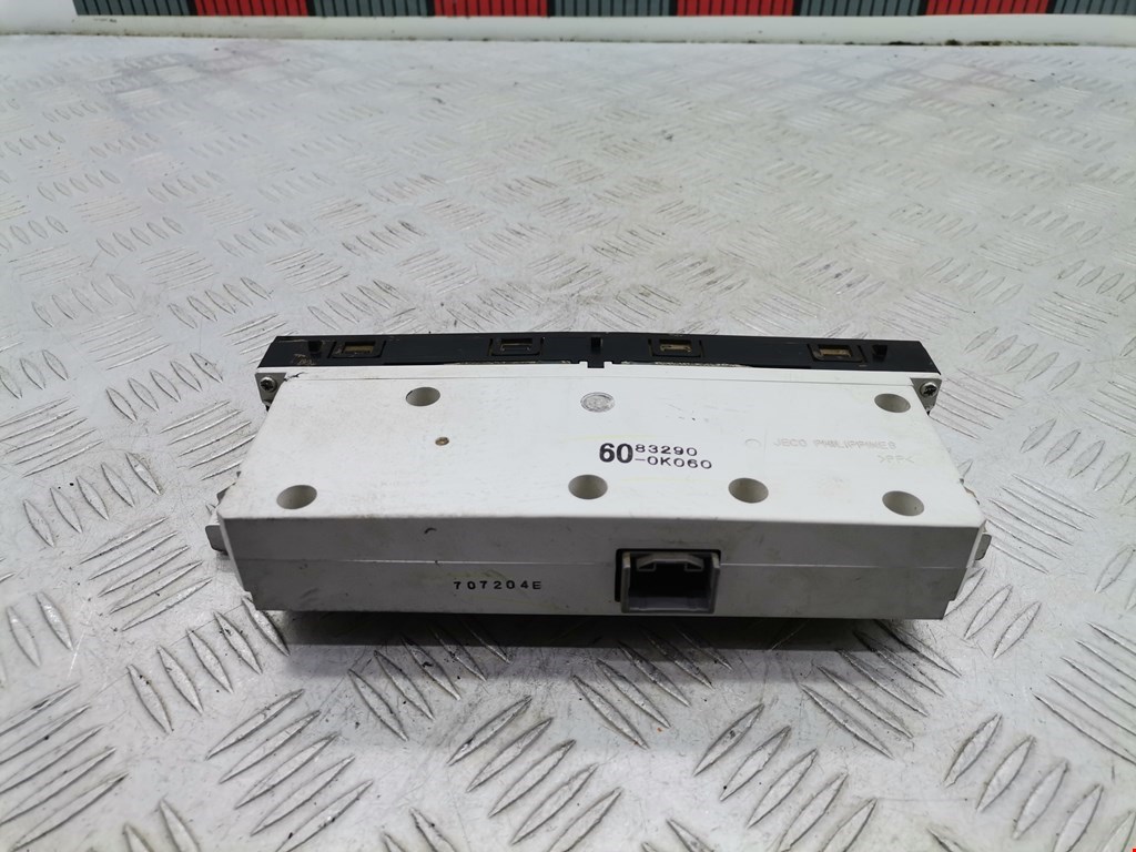 Дисплей информационный (компьютера) TOYOTA Hilux VII AN10 AN 20 AN30 2005-2015