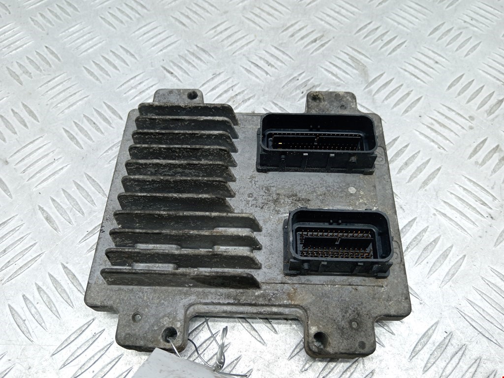 Блок управления двигателя (ЭБУ) OPEL Corsa D 2006-2014