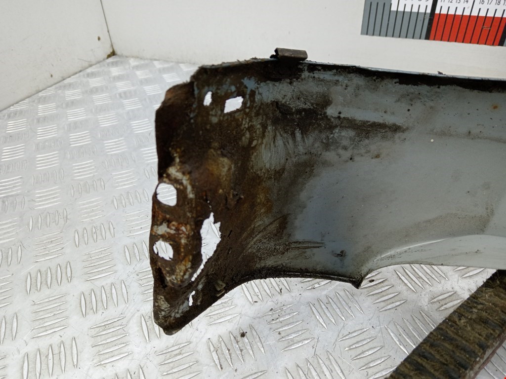 Крыло переднее правое FORD Focus II 2005-2011