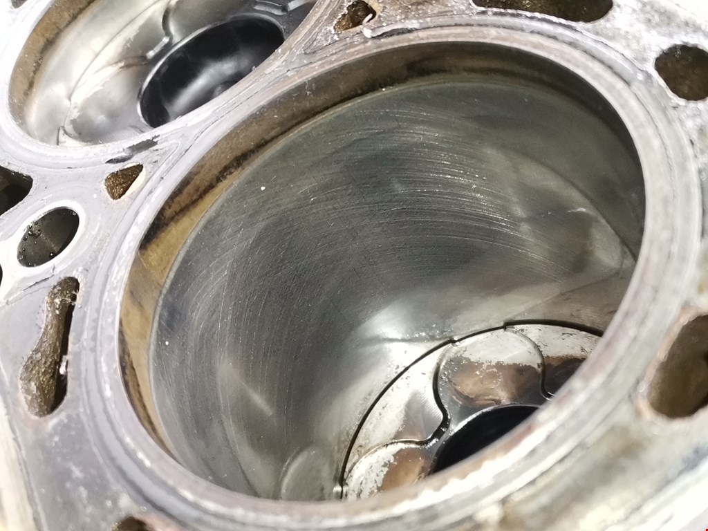 Блок цилиндров VOLKSWAGEN Passat B5 1997-2005