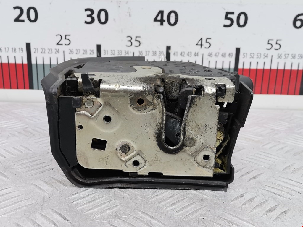 Замок двери задней левой BMW X5 E53 1999-2006
