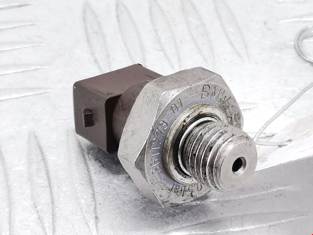 Датчик давления масла BMW 5er 5 серия F10/F11/F07 2009-2017