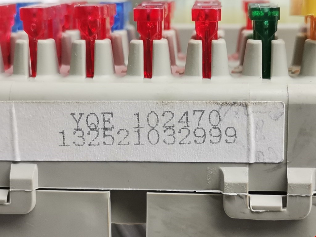 Датчик уровня в бачок омывателя ROVER 200 III R3 1995-1999