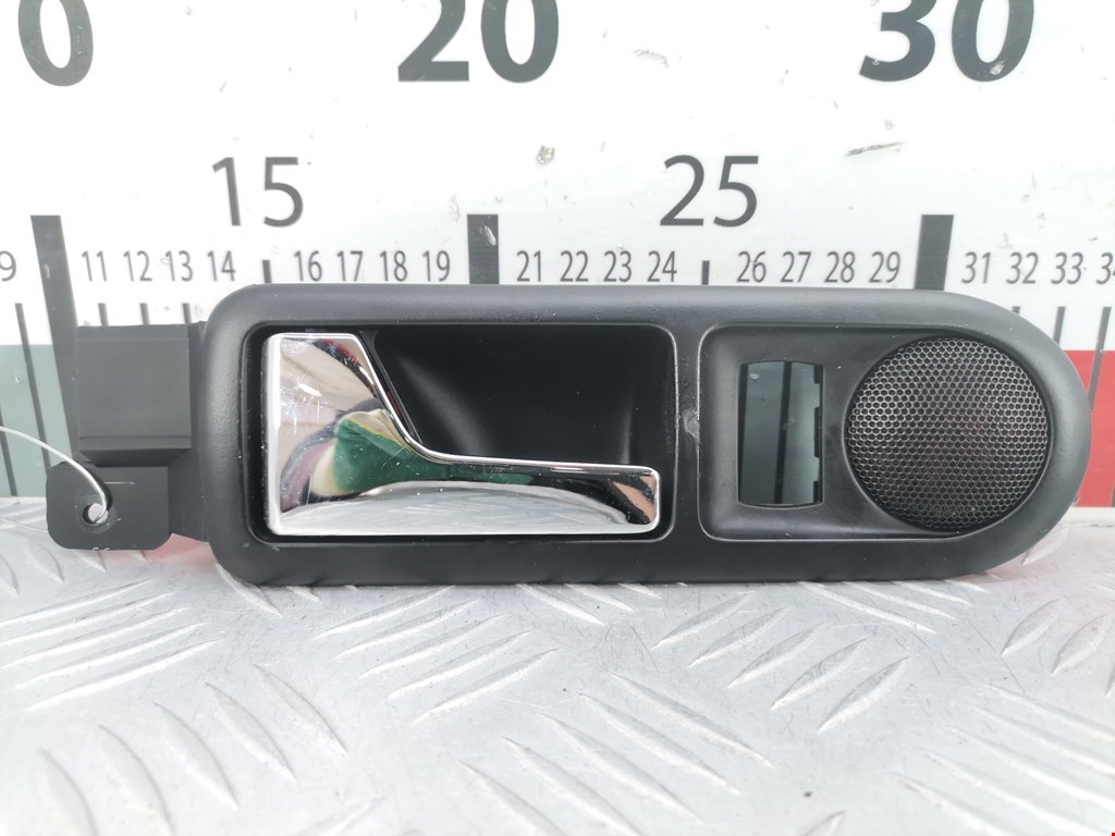 Ручка дверная задняя внутренняя левая VOLKSWAGEN Passat B5 1997-2005