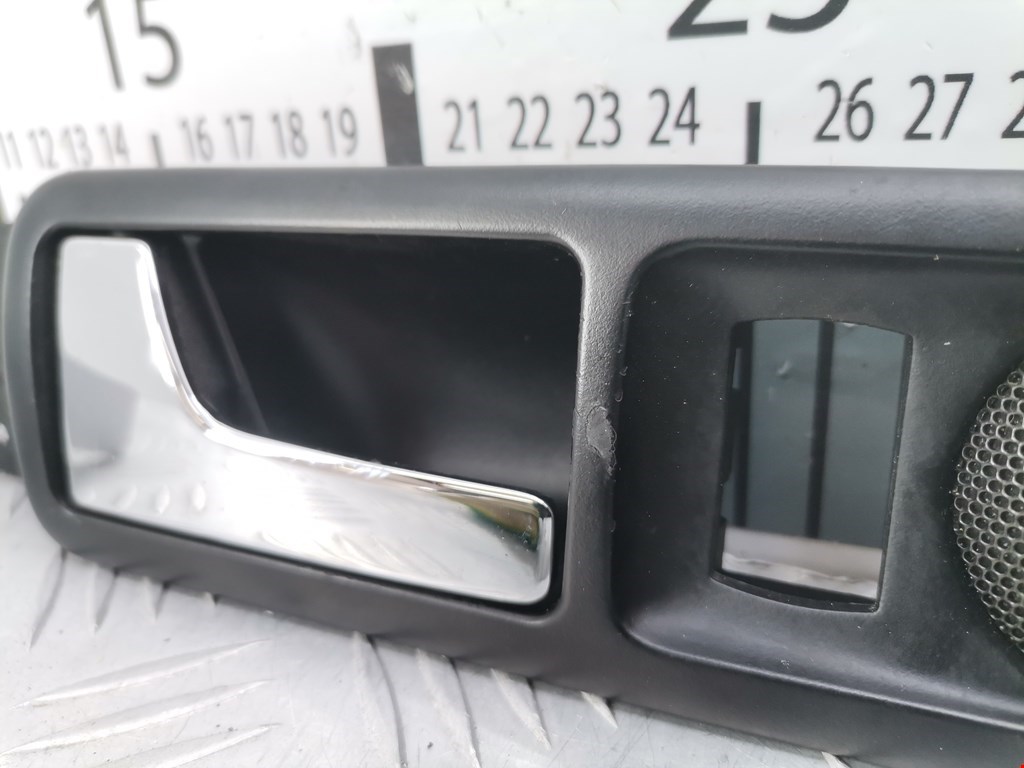 Ручка дверная задняя внутренняя левая VOLKSWAGEN Passat B5 1997-2005